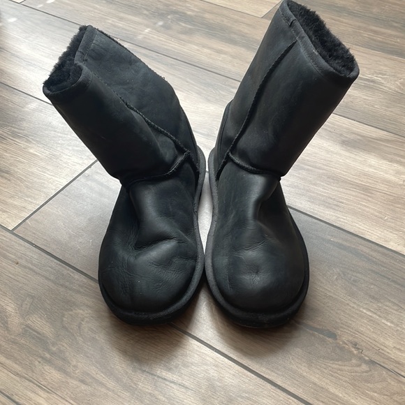 Leather UGG Boots - Picture 4 of 4